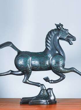 铜马摆件马踏飞燕老板办公桌装饰摆件马到成功高档工艺品开业礼物