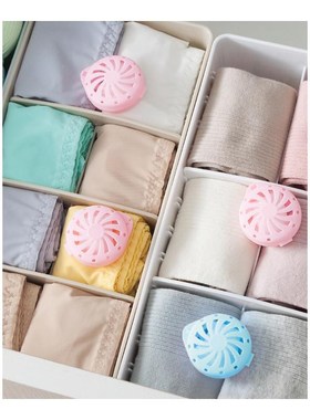 Fan  Storage Box with Mothballs Naphthalene Mothball Natural