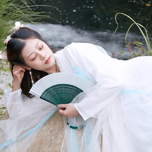 雅扇堂古风丝绸旗袍扇子女中国风雕花翠竹扇绿色小巧空白折扇