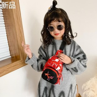 男童包包小包潮斜挎帅气韩版儿小童胸包可爱恐龙户外出游女孩背包