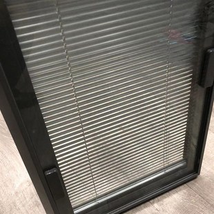 单玻磁控百叶 嵌入式遮阳帘 铝百叶 隔音玻璃 卫生间 阳台 遮阳窗