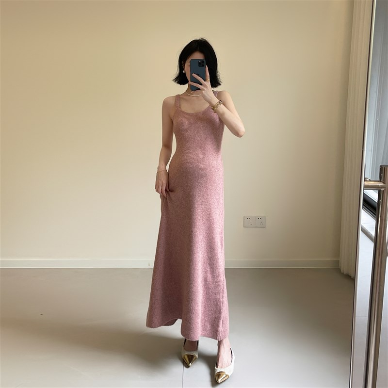 孕妇装秋冬设计感羊毛显瘦吊带背心连衣裙毛衣开衫两件套套装气质