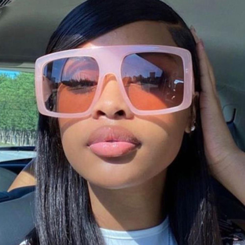 热销Fashion Pink Square Sunglasses Woman Oversized Big Frame