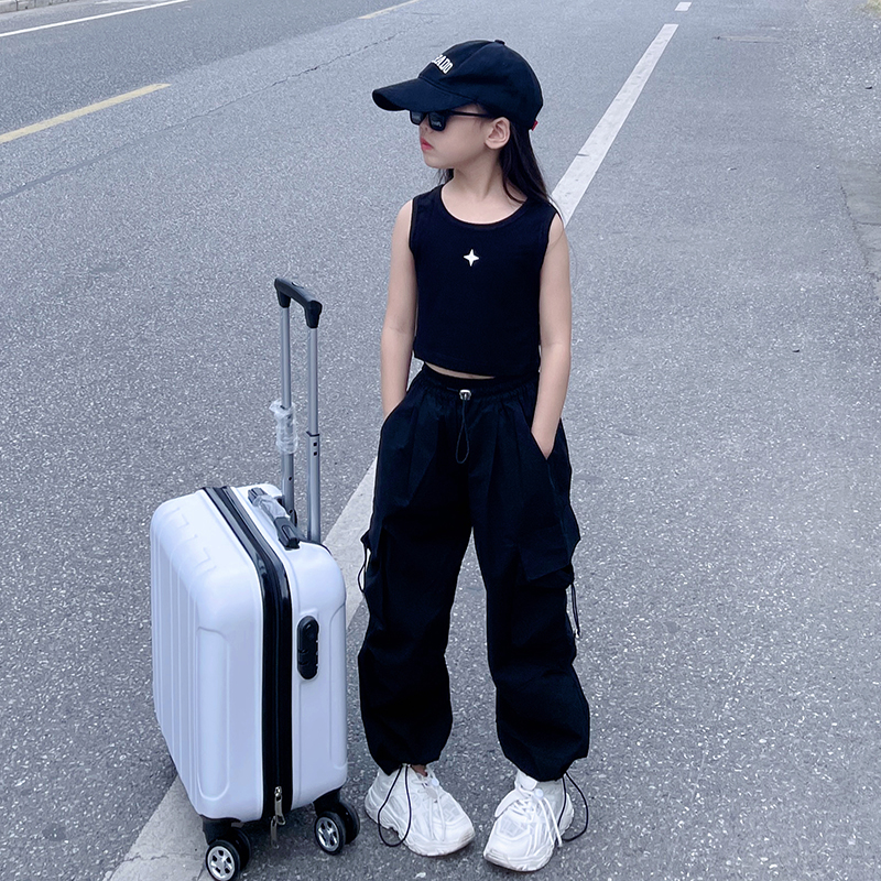 女童夏季工装裤套装薄款2023新款洋气背心上衣潮酷街舞运动裤夏装