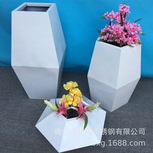 组合型样品屋展示中心门口落地花瓶 厂家多边形不规则花盆 白色烤