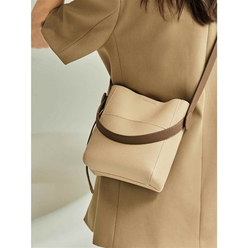 休闲包包女2025新款高级感菜篮子水桶包女斜挎包春夏单肩手提女包,箱包皮具/热销女包/男包,水桶包,淘宝优惠券,粉丝福利购,淘宝优惠卷