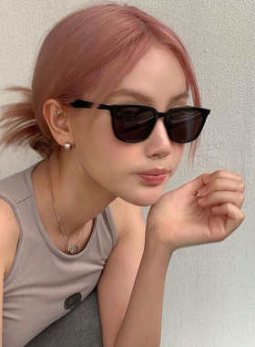 复古太阳眼镜女款级感小框小脸抗UV强光太阳眼镜旅游夏2023新款