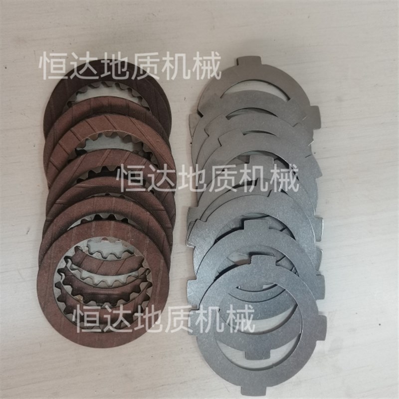 爬山虎收割机履带机变速箱配件固力云州左右转向离合片内外刹车片