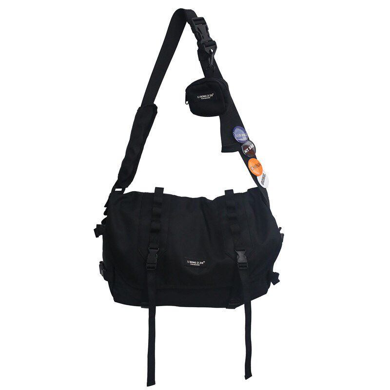 日系简约斜挎包男款大容量运动潮流休闲学生出行上课通勤轻便包男