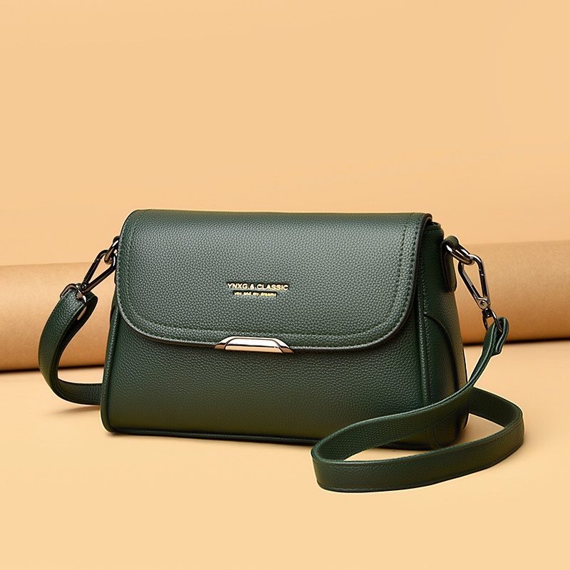 中年妈妈斜挎包包女包2021新款时尚简约百搭大气软皮女士单肩背包