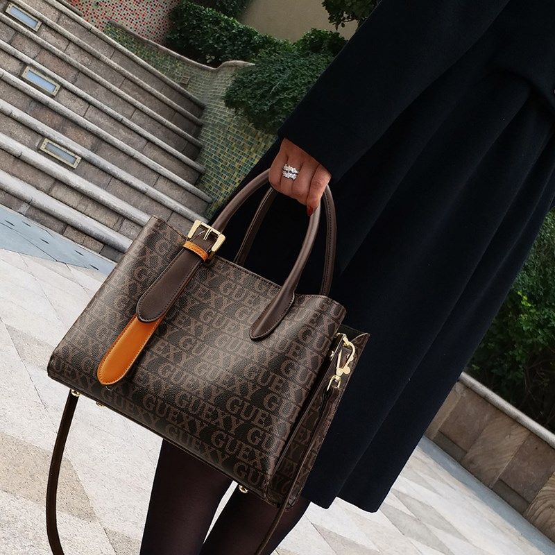 新款包包女2022年爆款老花大包女手提包质感大容量包包单肩斜挎包,箱包皮具/热销女包/男包,通用款女包,淘宝优惠券,粉丝福利购,淘宝优惠卷