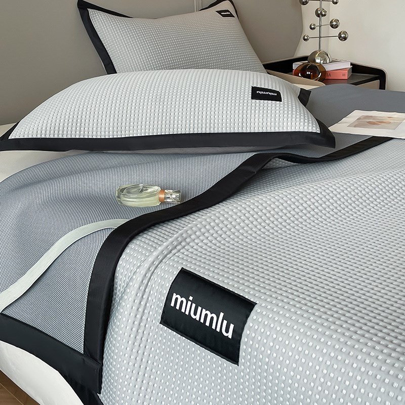 A类抗菌凉感冰丝凉席三件套夏天2023新款空调软席子可水机洗床垫