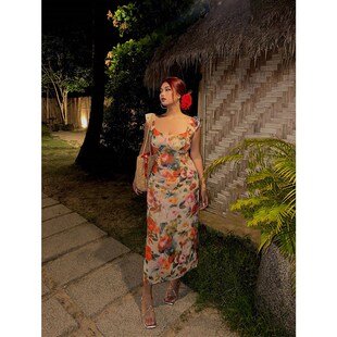 楠哥微胖大码胖mm连衣裙女夏季薄款修身显瘦复古碎花海边度假长裙