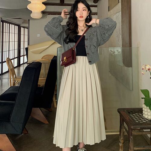 现货任小艺针织衫开衫外套女2022新F款韩版宽松v领小众镂空别致上