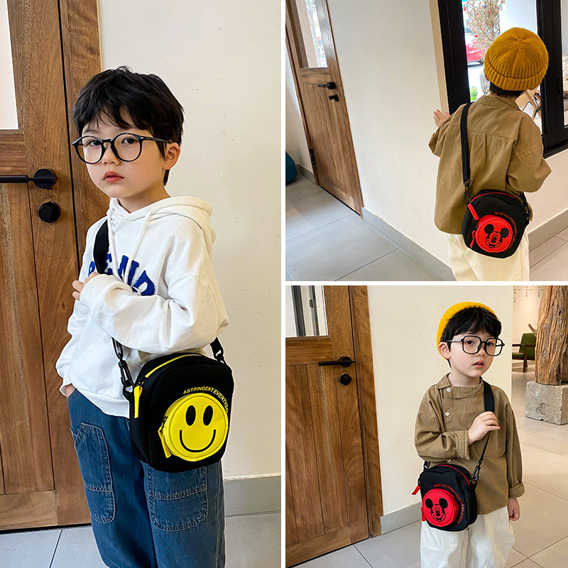 儿童斜挎小包包帅气男童时尚笑脸零钱包小女N孩洋气迷你休闲公主