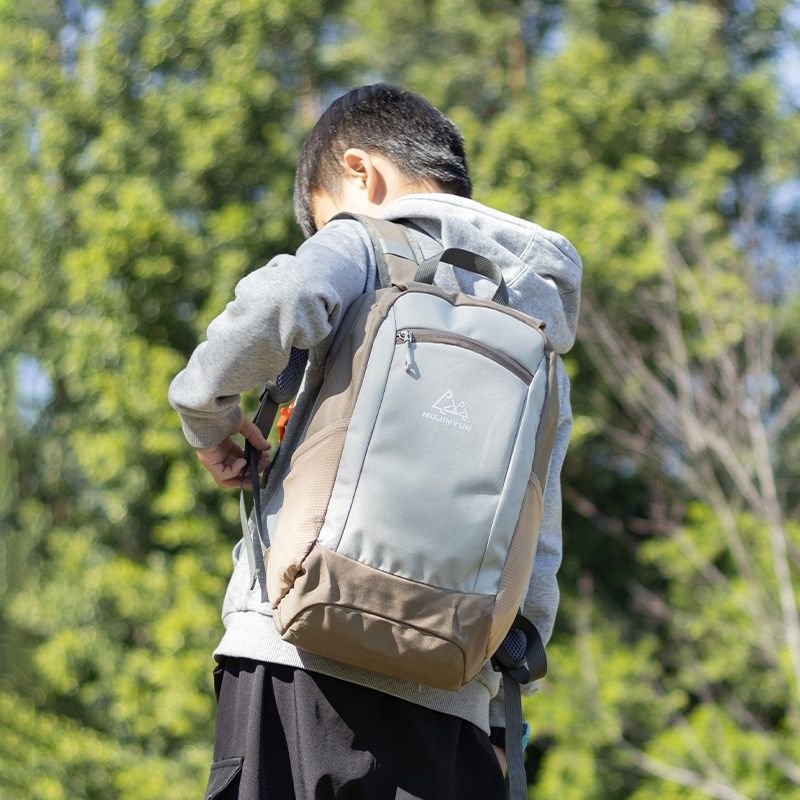 户外儿童春游背包男孩外出旅游轻便补习补课书包小学生双肩包出游