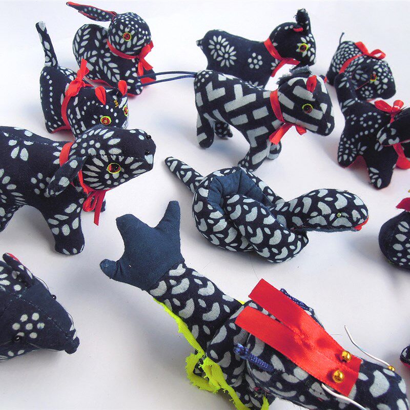 蓝印花布12十二生肖动物摆件纯手工布艺鼠牛虎兔龙蛇马羊猴鸡狗猪