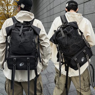大容量多功能斜挎书包男大学生双肩包女户外露营轻便徒步登山背包