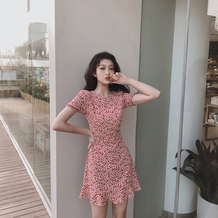 欧洲站夏季新款法式轻奢初恋甜美小个子森系超仙女收腰显瘦连衣裙