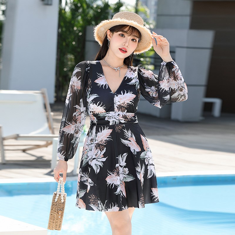 女士泳衣大码遮肉连体长袖胖妹妹遮肚子300K斤泡温泉裙式保守200