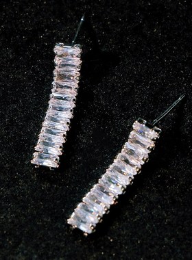 简约气质婚纱锆石项链新娘结婚礼服配饰锁骨链耳环两件套装显瘦闪