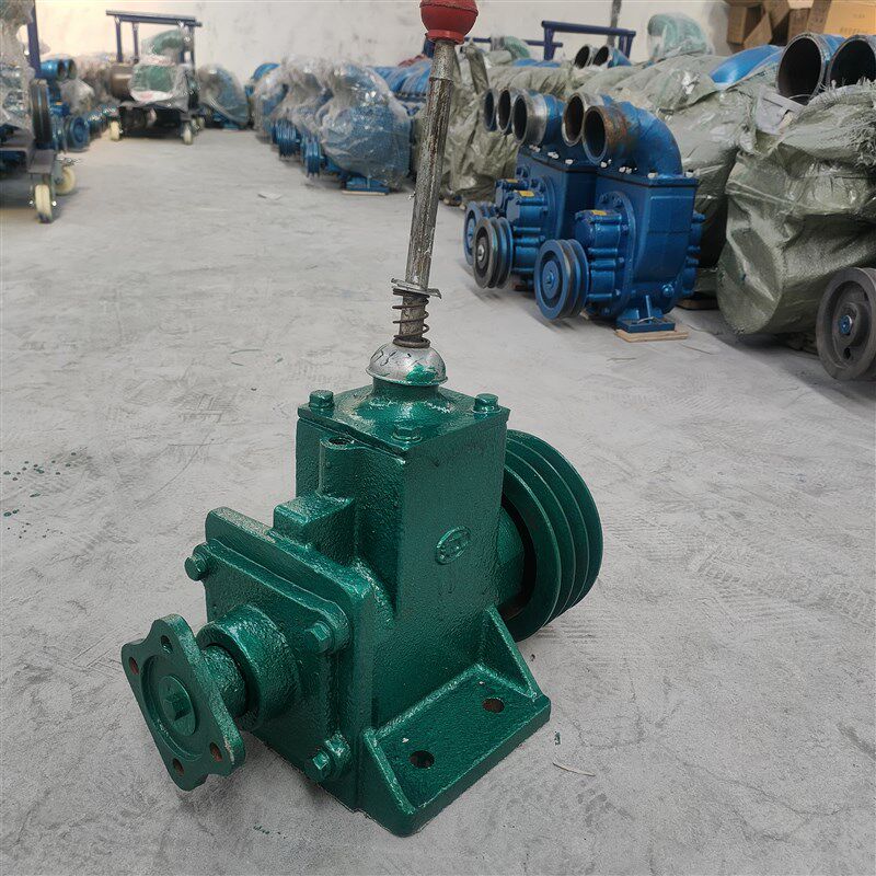 热销三轮洒水车离合器吸粪车离合头取力器泵座分离式变速箱
