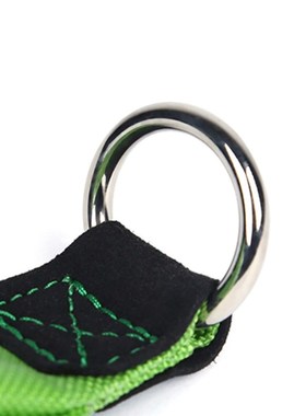 / climbing tree throwing small sandbag multi-purpose throwin