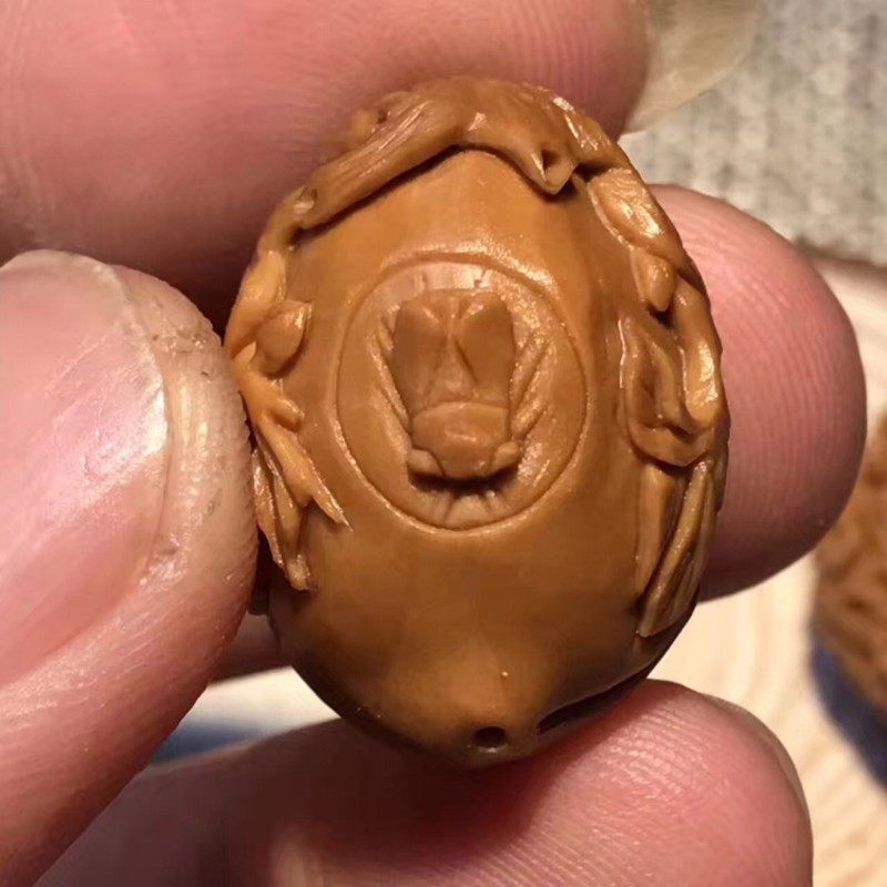 新品橄榄核手串八宝茶壶把把壶八把壶把玩核雕苏工雕刻手串文玩橄