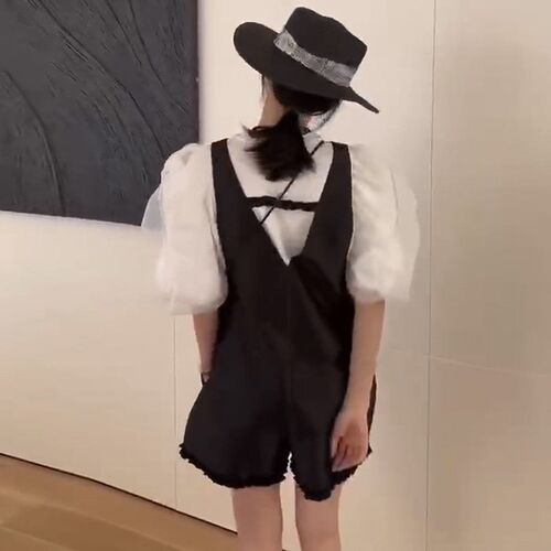 深圳2024新款南油女装欧货高级感设计感背带连体短裤子女夏季薄款