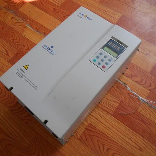 工厂销议价拆e机艾默生变频器 TD3300-4T0220G 22KW 380V 实物图