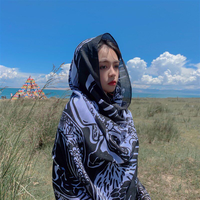 超大丝巾夏季时尚薄款旅游海边披肩围巾两用纱巾女外搭百变沙滩巾