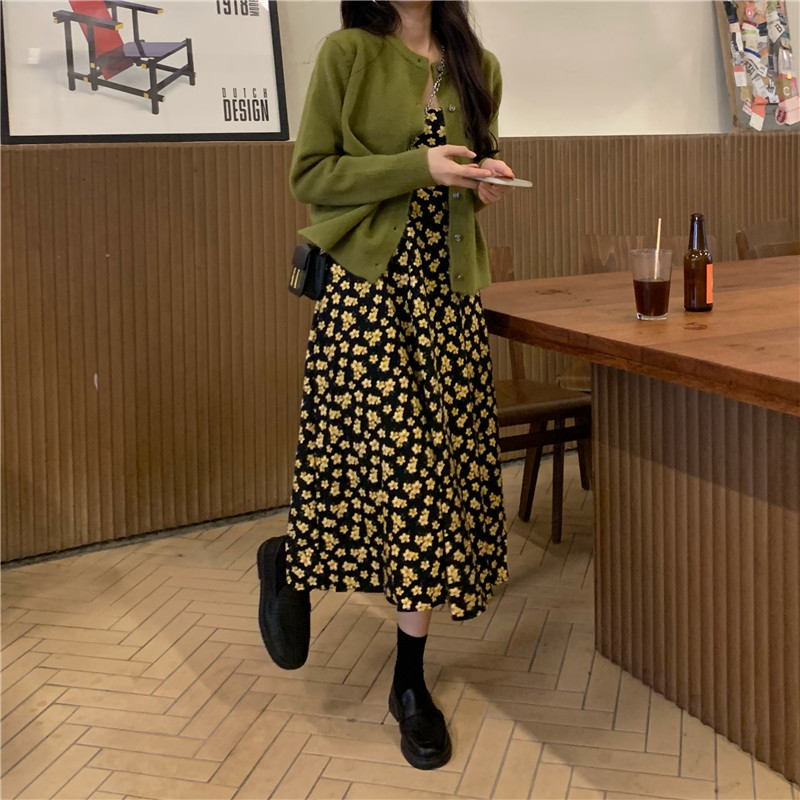 工厂销复古绿色长k袖针织毛衣女春季外穿慵懒风外套宽松短款针织