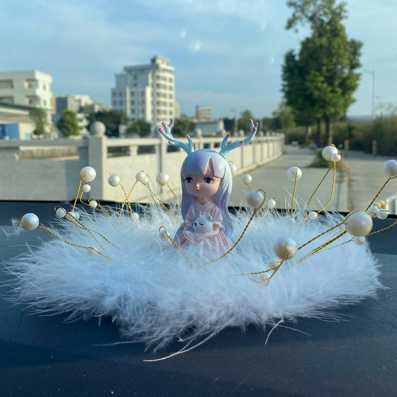 珍珠羽毛垫摆件闺蜜情侣女神款可爱玩偶车内车载车摆新款汽车摆件