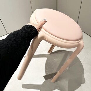 塑料凳子家用加厚餐桌椅子可叠放奶油风餐椅软垫小板凳家用结实