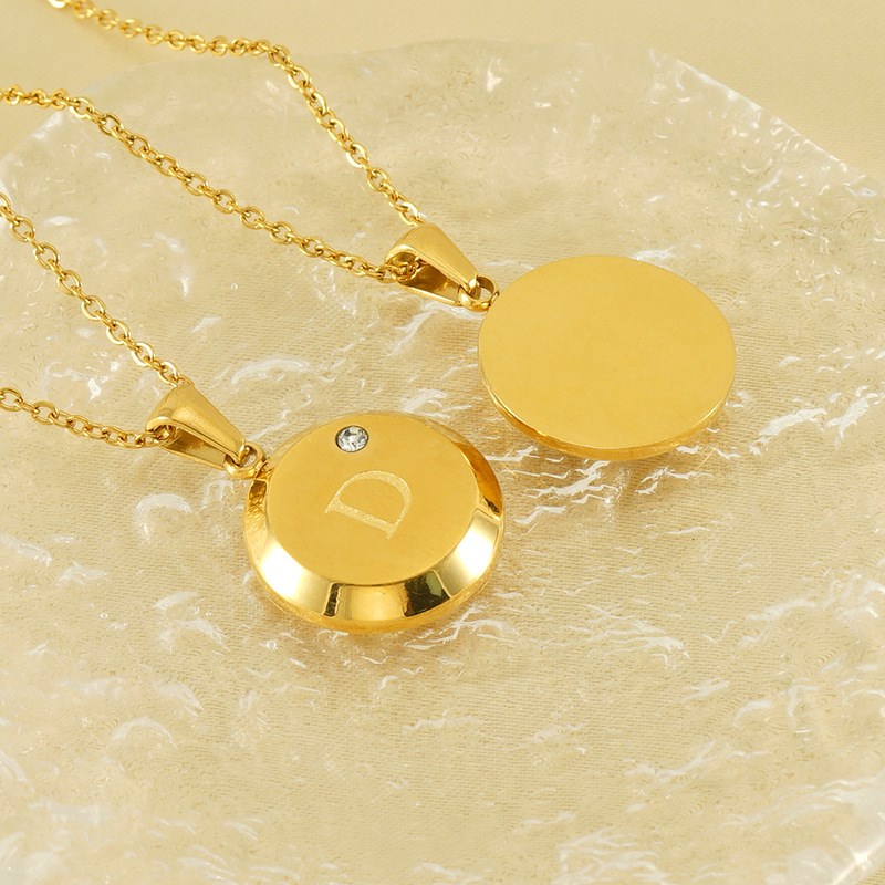 ins跨境不锈钢26字母镶钻项链女1D8K欧美圆形简约英文钛钢项坠饰