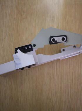 工业缝纫机配件飞马W600小方头绷缝机滚领门板组件250184-PD1