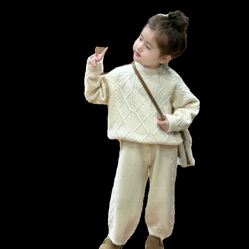 女童厚款洋气麻花毛衣套装2023秋冬女宝休闲针织套W头衫毛线裤子