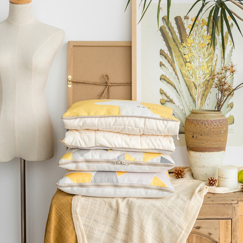 北欧枕头抱枕被子两用办公室汽车可折叠多功能靠枕空调被夏凉被