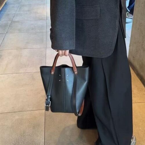 包包女式2024新款秋冬轻奢小众高级感手提单肩包通勤菜篮子水桶包