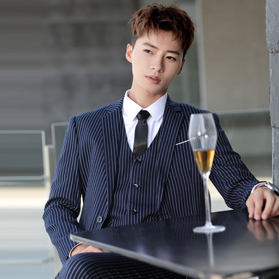 今年流行西服套装男三件套韩版修结正装黑色郎条纹西装男伴竖新郎