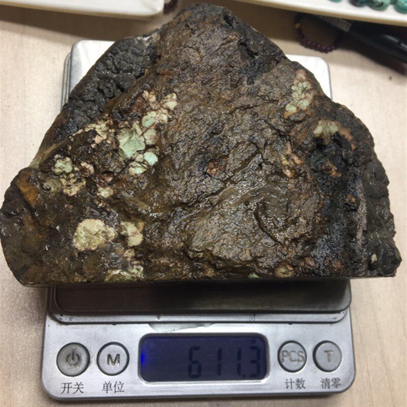 天然原矿高瓷玉化绿松石毛料原石雕刻随形吊坠手把件大摆件办公室