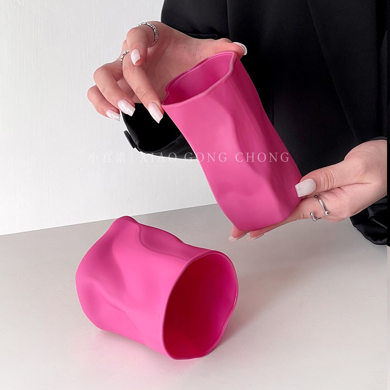 小众不规则玫红扭扭杯少女心高颜值ins水杯饮料杯咖啡杯玻璃杯子