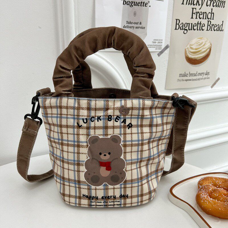 韩版可爱软萌手提斜挎包高颜值水桶单肩包女学生外出包饭小包新款