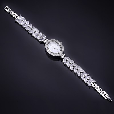 速发Cubic Zircon Women's Watch Royal Crown Hour Clock Advanc