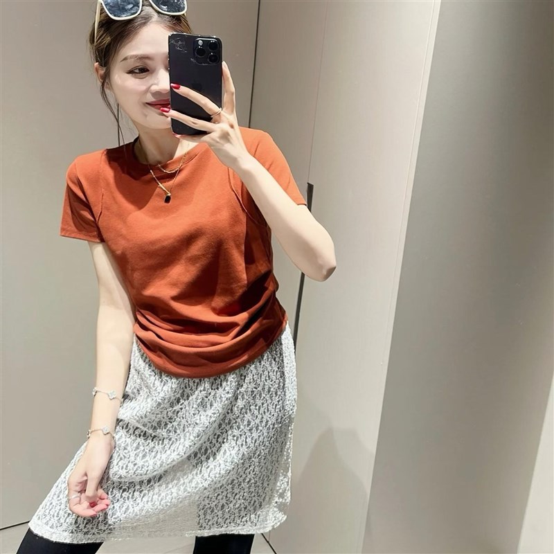 大码女装2025春夏新款胖妹妹设计感简约显瘦圆领正肩短袖T恤上衣