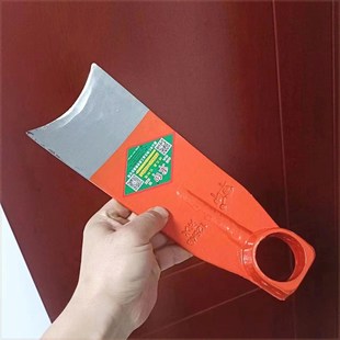 轨道钢一体锄头加厚农用翻地开荒锄头带把刨树根园林工具