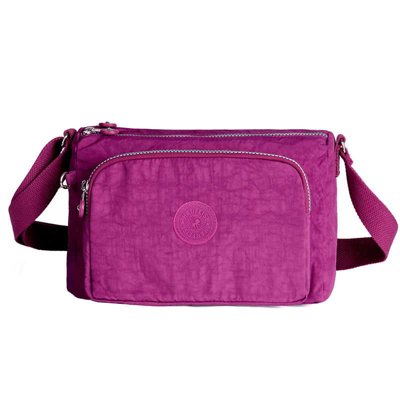 女士尼龙牛津布斜挎包妈妈防水布包休闲小包中年大容量帆布单肩包