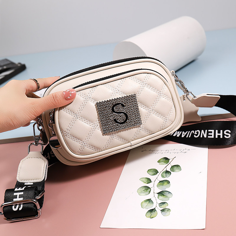 小包包女士2023新款潮高级感时尚宽肩带休闲小圆包包包斜挎腰包女