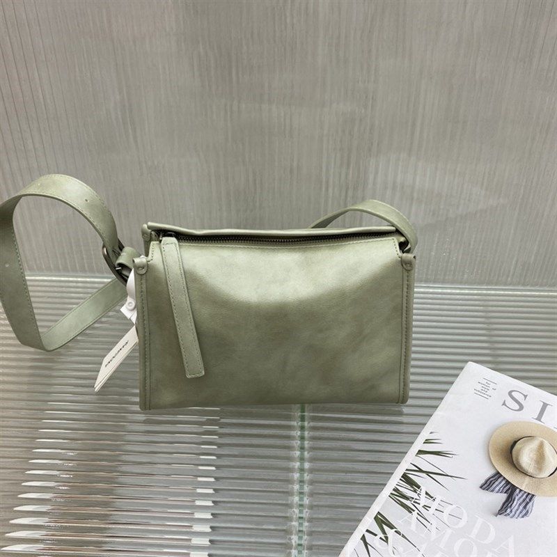 韩版新款休闲大容量单肩包简约软皮斜挎包懒庸风通勤时尚百搭女包,箱包皮具/热销女包/男包,小方包,淘宝优惠券,粉丝福利购,淘宝优惠卷