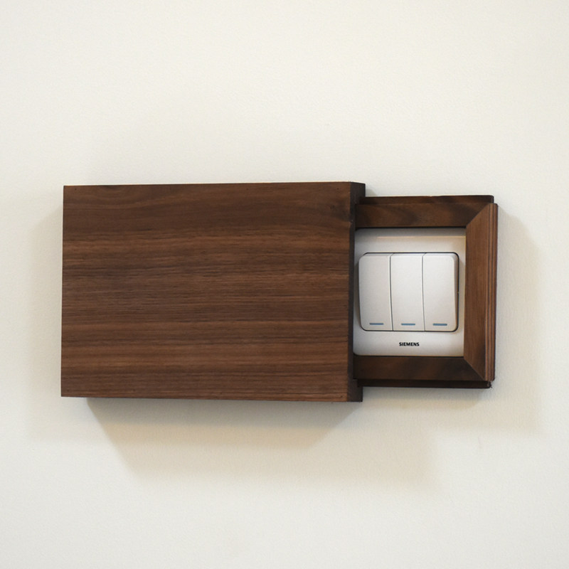 实木可定制刻logo黑胡桃开关保护套门牌装饰遮挡装饰画滑轨开关贴,家居饰品,开关贴,淘宝优惠券,粉丝福利购,淘宝优惠卷